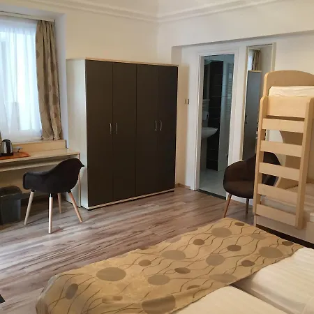 Pizza Tabor Apartman Miskolc Exterior photo